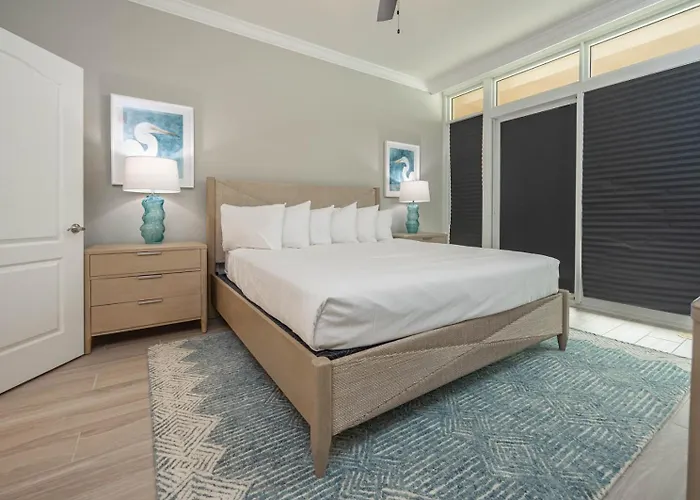 Phoenix Gulf Towers 1607