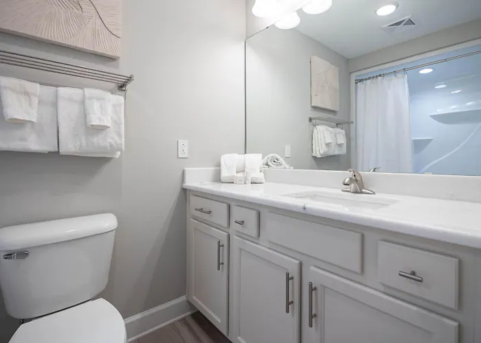 Phoenix Gulf Towers 1607 Apartment *